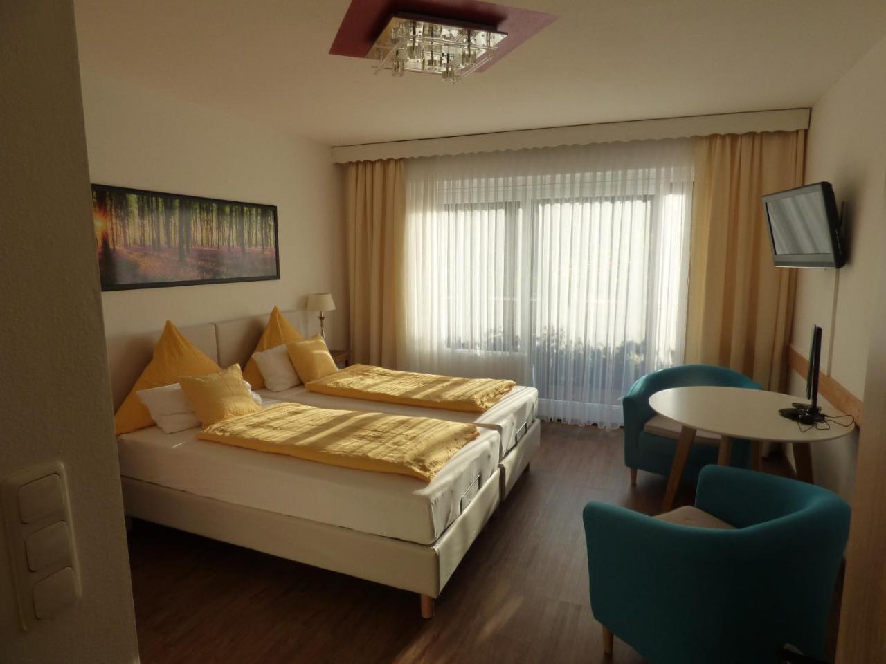 טוטזינג Hotel Engelhof מראה חיצוני תמונה